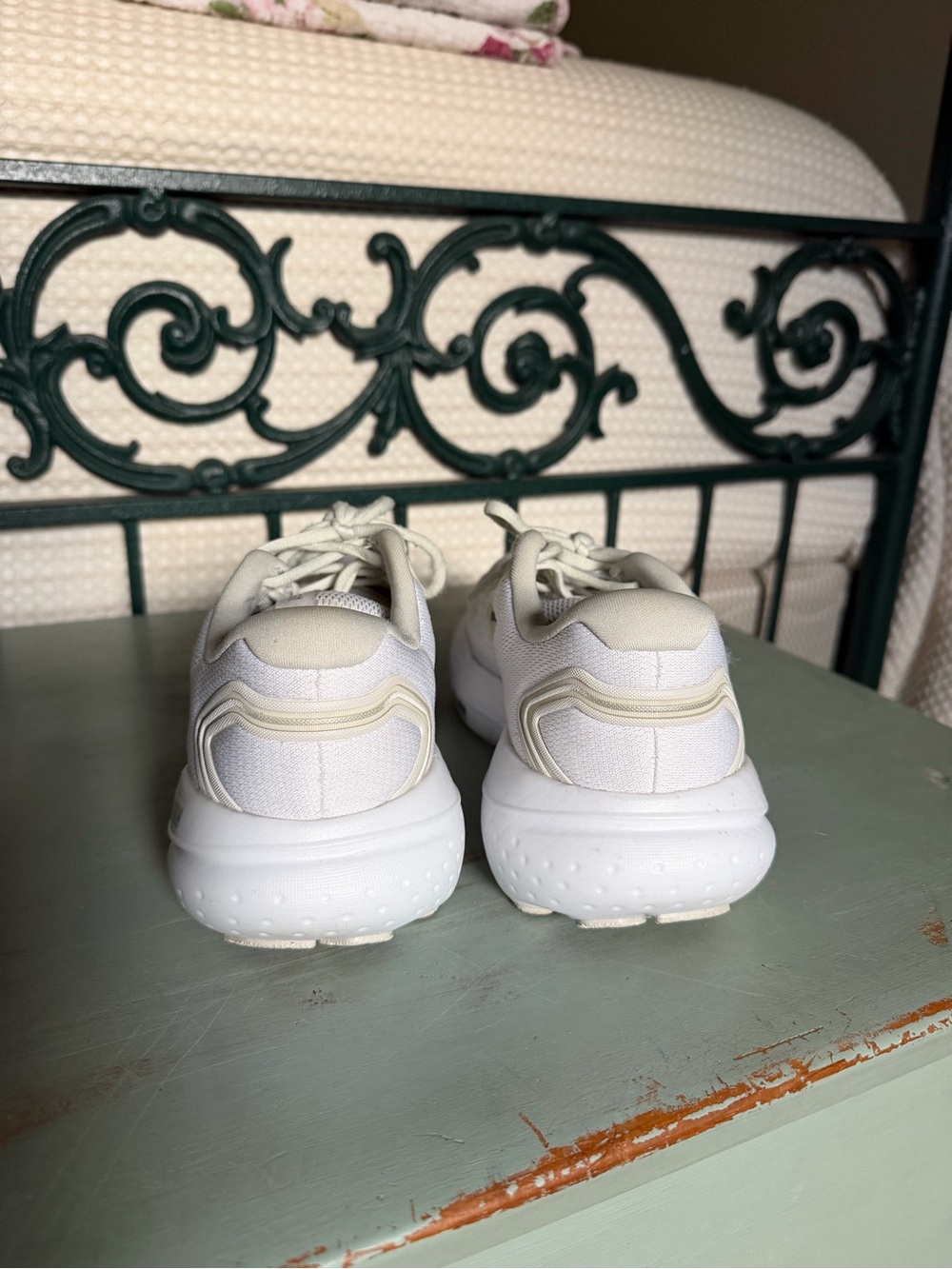 Brooks Women’s Glycerin 21 Running Shoes - Picture 4 of 6